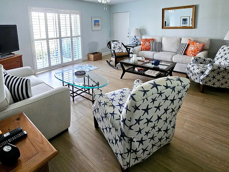 Living room with king bed pullout sofa