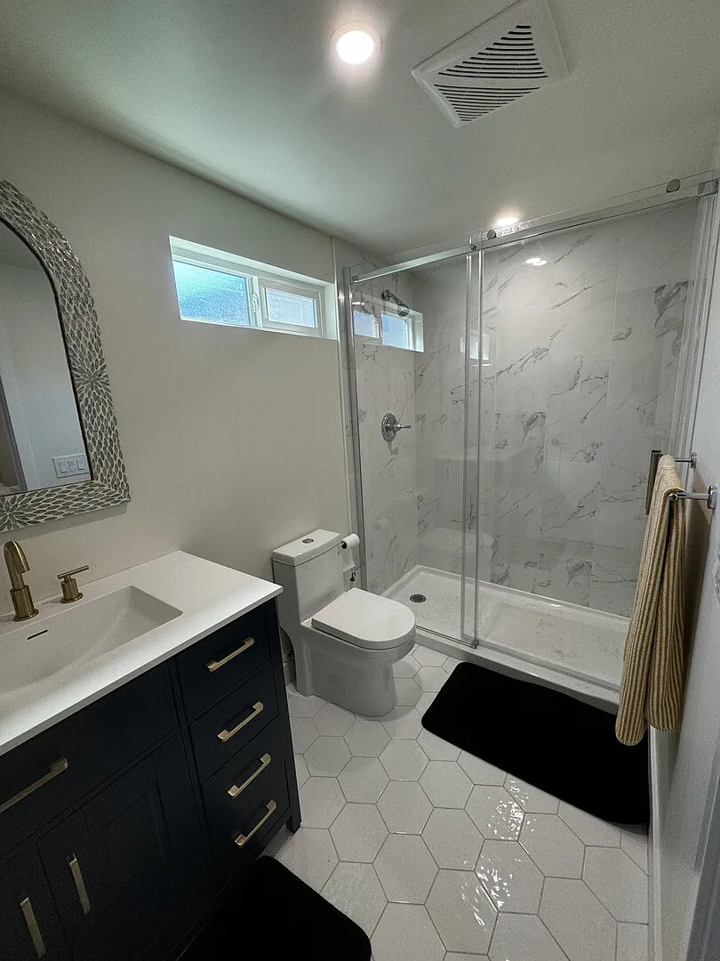 Charming studio nestled in Escondido's historic district — Photo 3