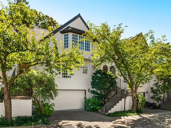 9946 NW Abbey Rd, Portland, OR 97229