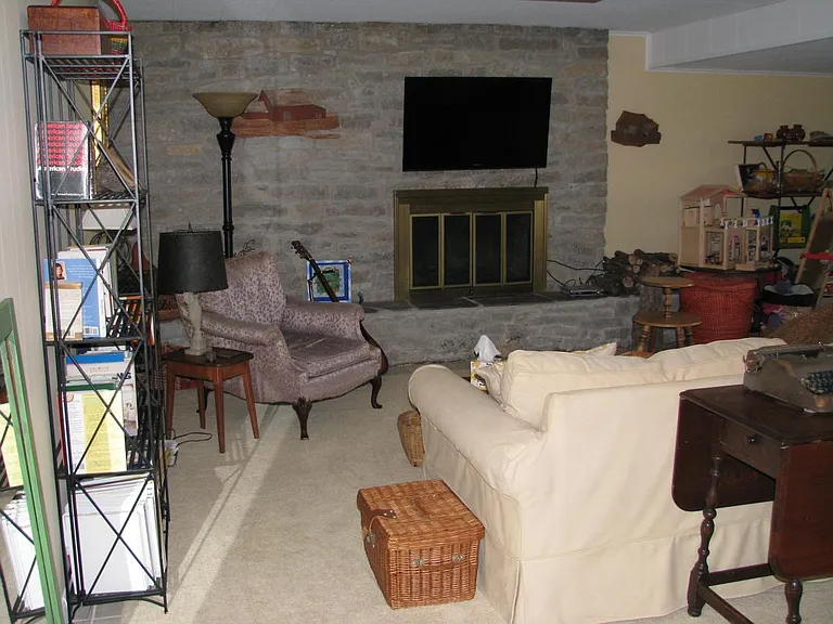 1206 S Longwood Dr — Photo 14