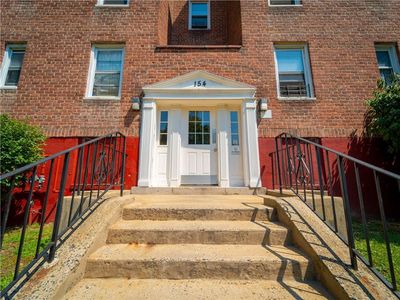 154 Ravine Avenue #2D, Yonkers, NY, 10701