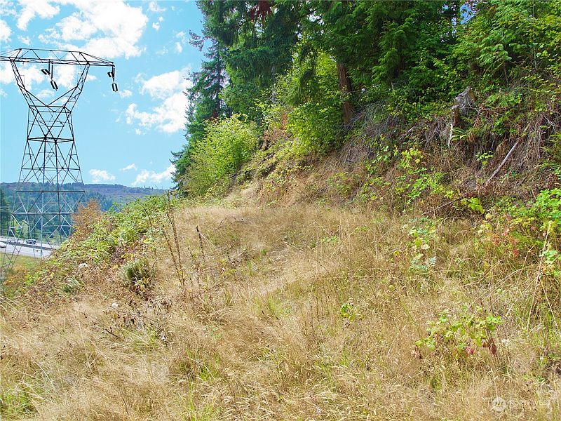 3rd image of 17233 State Route 410 W