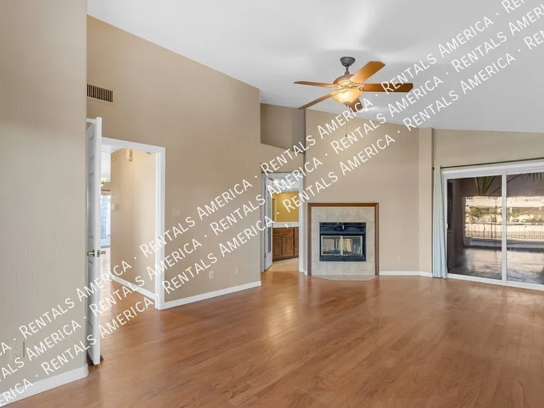 5822 W Abraham Ln — Photo 21