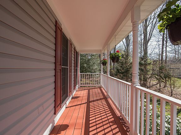 5th image of 5491 Beechtree Dr