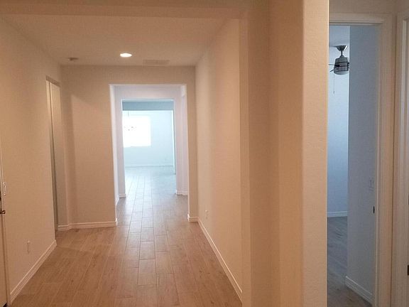 3rd image of 5407 W La Grange Dr