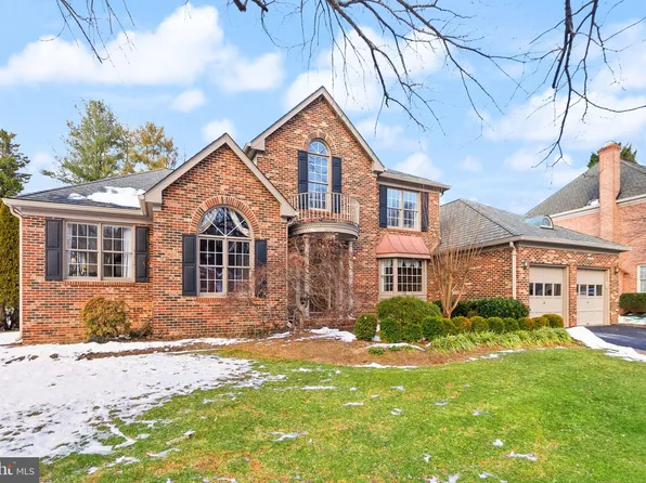 9714 Middleton Ridge Rd, Vienna, VA 22182