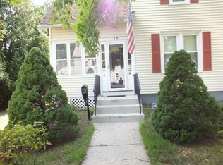 19 Cook St, Holyoke, MA 01040