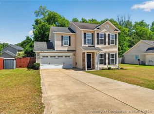 1213 Screech Owl Dr, Hope Mills, NC 28348