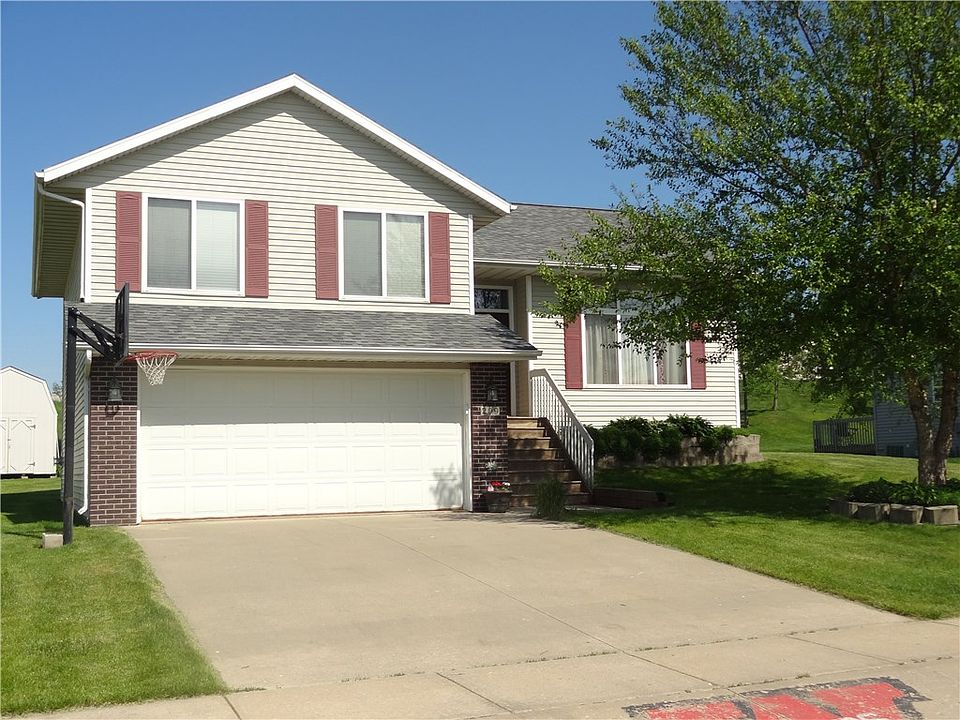 1st image of 209 Rogers Dr