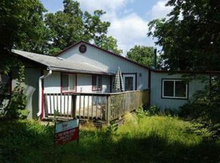 8202 E Shady Tree Ln, Freeman, MO 64746