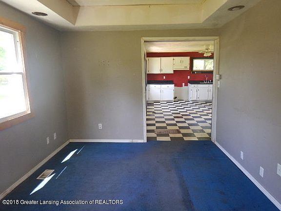 5th image of 8800 Spore St