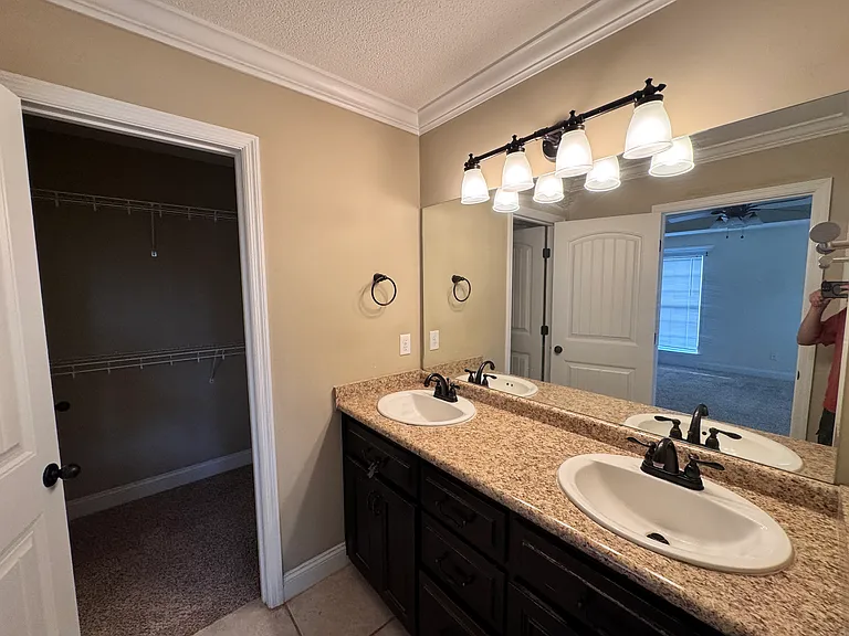 3446 Greenhill Dr — Photo 9