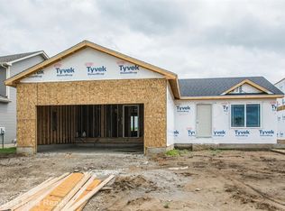 2515 Shadow Creek Ln, Des Moines, IA 50320