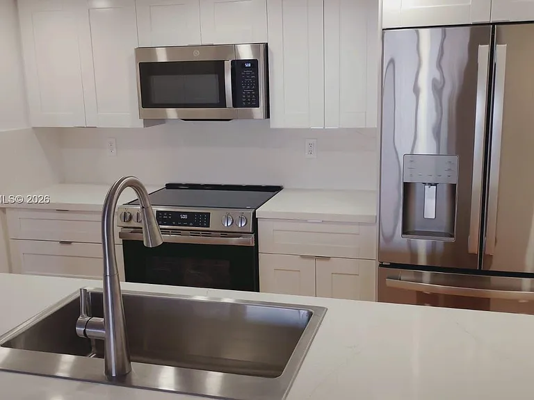 801 N Venetian Dr #1103 — Photo 18