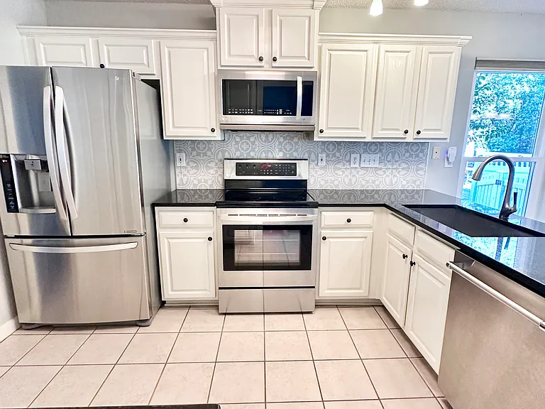 10223 Bon Meade Ln — Photo 3