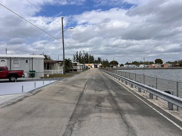 10601 NW 105th Way #B8, Medley, FL 33178