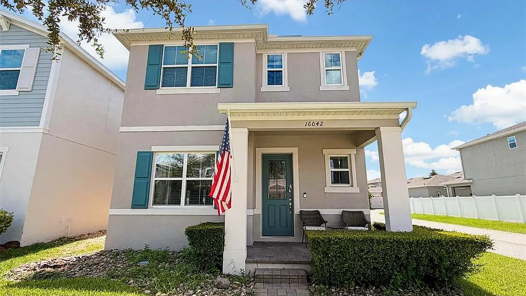 5 bed, 4.5 bath, 3878 sqft, $3,300 — Photo 3