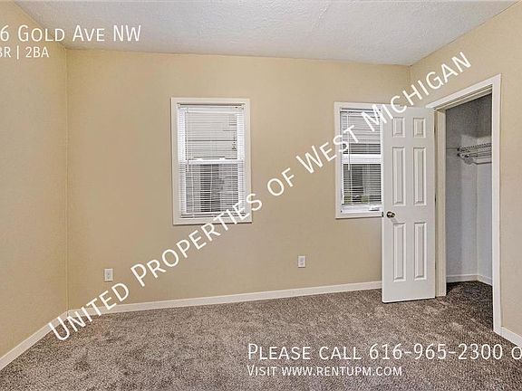 5th image of 26 Gold Ave NW