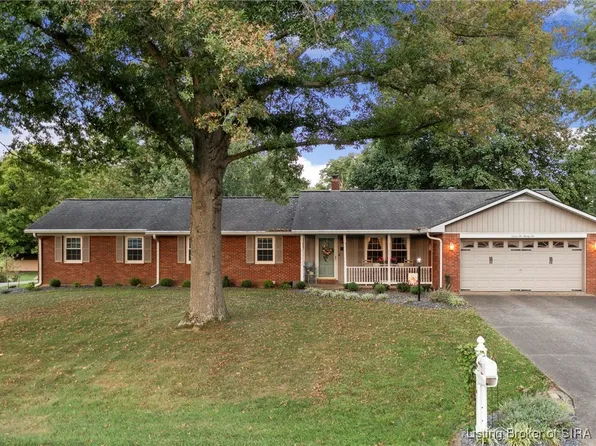 8622 Falcon Road, Charlestown, IN 47111