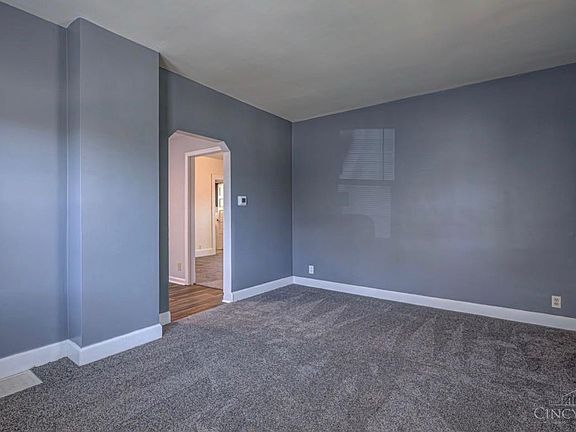 4th image of 1026 Fairview Ave