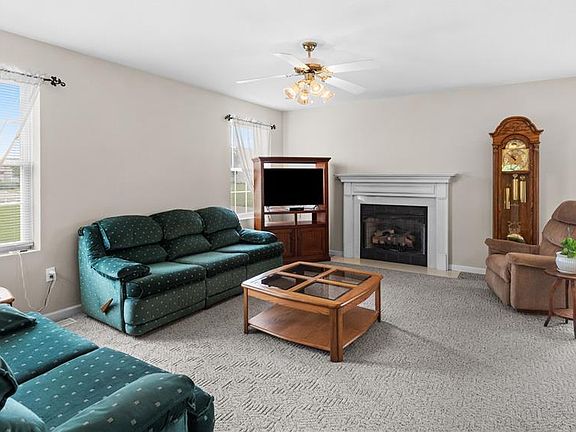 4th image of 124 Northbay Ct