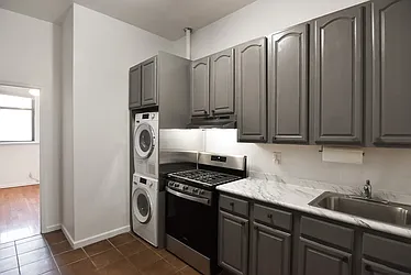 955 Grand Street, #1R