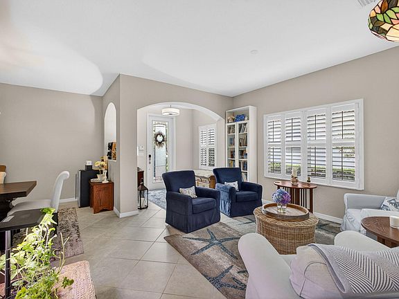 3rd image of 127 Rudder Cay Way