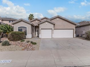 43924 W McClelland Dr, Maricopa, AZ 85138
