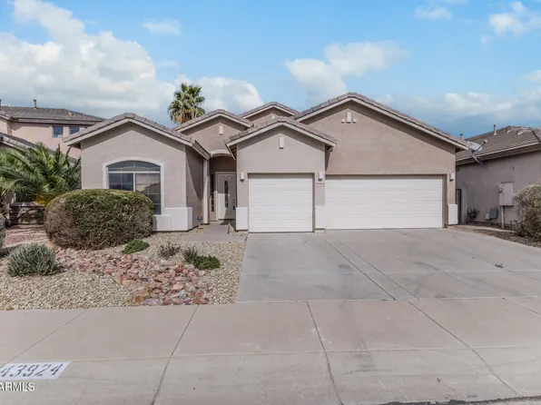 43924 W MCCLELLAND Drive, Maricopa, AZ 85138