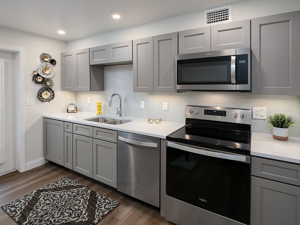 Fully Upgraded Kitchen