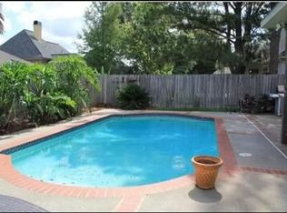 115 Twin Lakes Dr, Youngsville, LA 70592