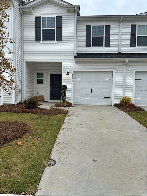 1st image of 1209 Plumcrest Dr
