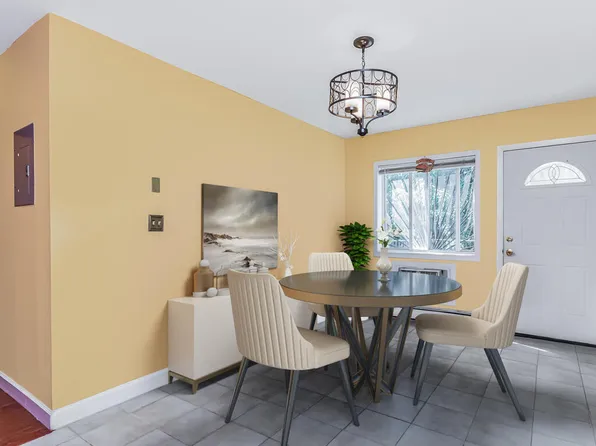 1035 Bryant Avenue image 15 of 37