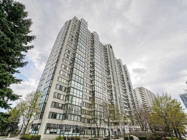 350 Webb Dr N #509, Mississauga, ON L5B 3W4