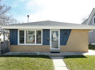 2454 S Howell Ave, Milwaukee, WI 53207