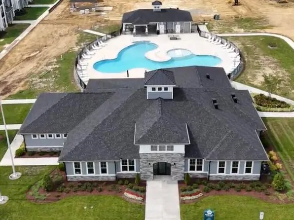 1202 Brookrun Dr, Oxford, NC 27565