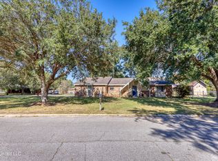 1620 Aubin Blvd, Gautier, MS 39553