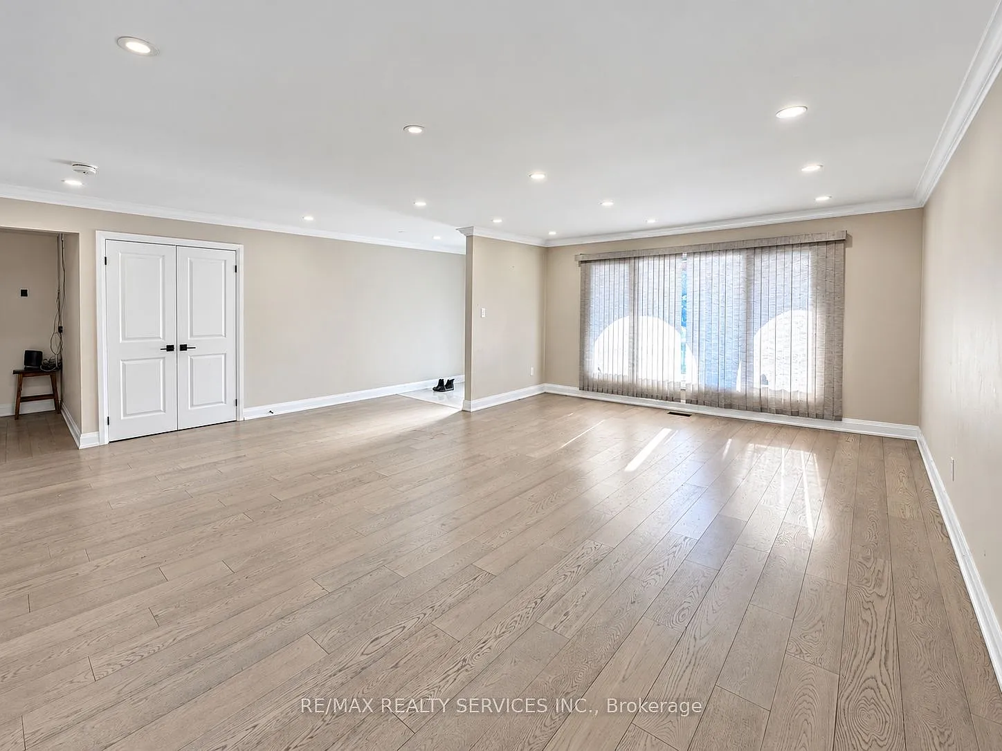 3 bed, $2,700 — Photo 4