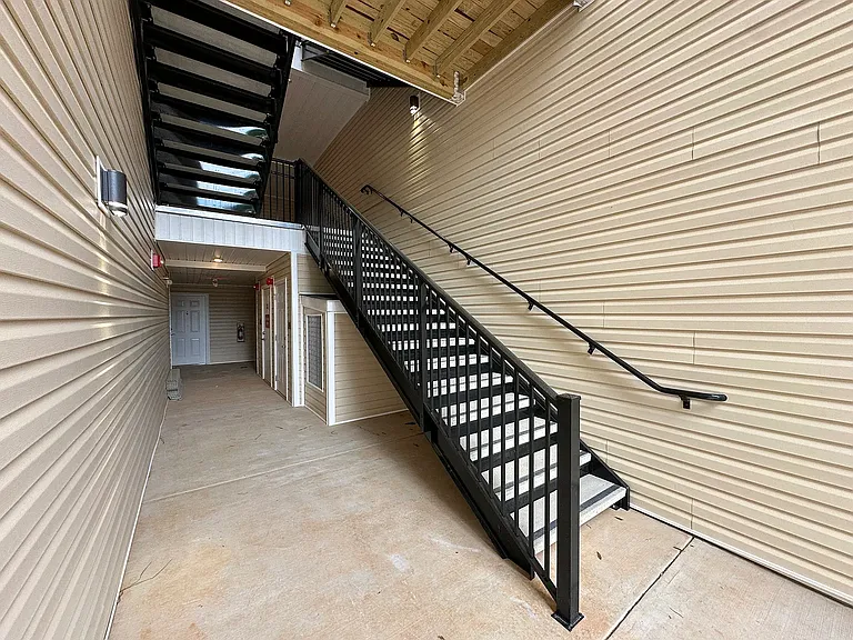 Westbrook Apartments — Photo 3