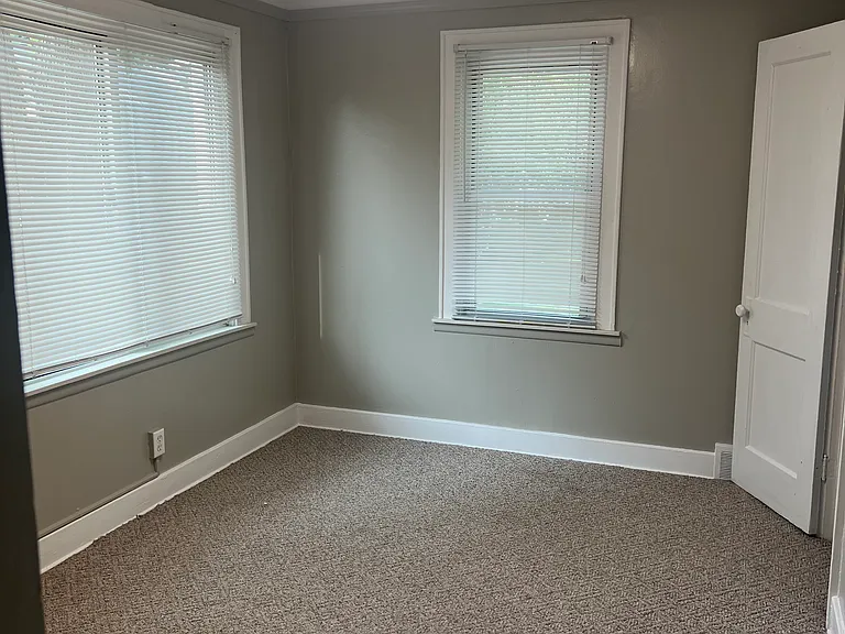 825 Saint Louis St — Photo 6