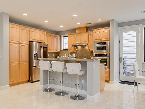 5th image of 425 Alder Ln