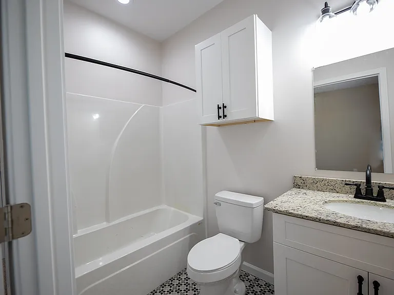 1513-LEBLANC-STREET-1-bathroom_02222023