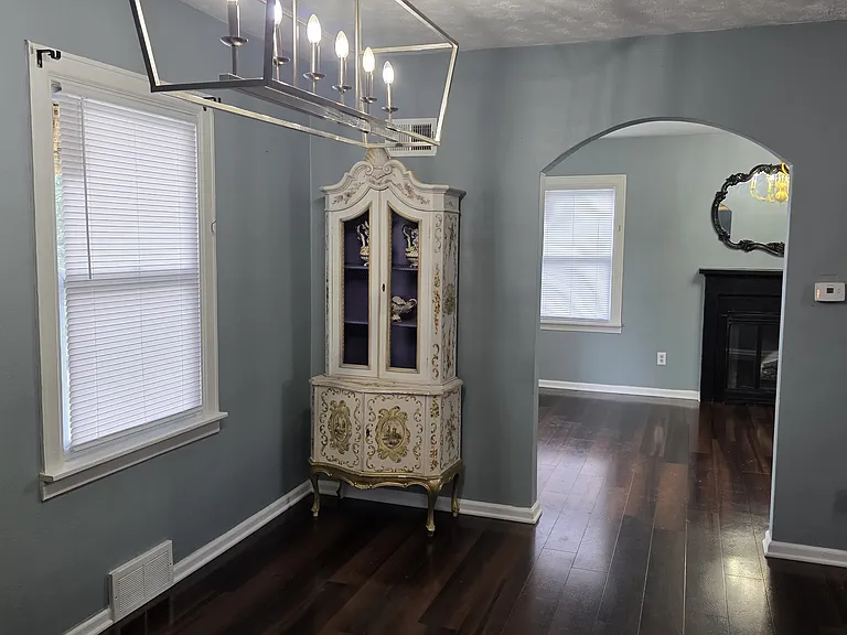 868 Larkin Ave — Photo 12