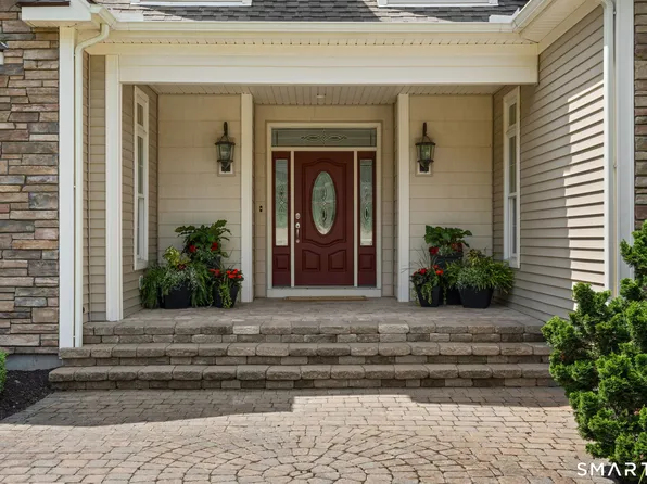 19 Woodcock Lane, South Windsor, CT 06074