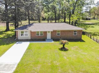 86 County Highway 1084, Defuniak Springs, FL 32433