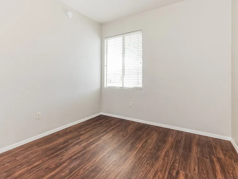 3430 W Avenida Bonita — Photo 13