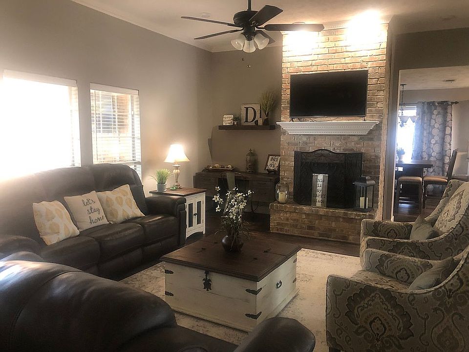 1st image of 2302 Woodway Dr