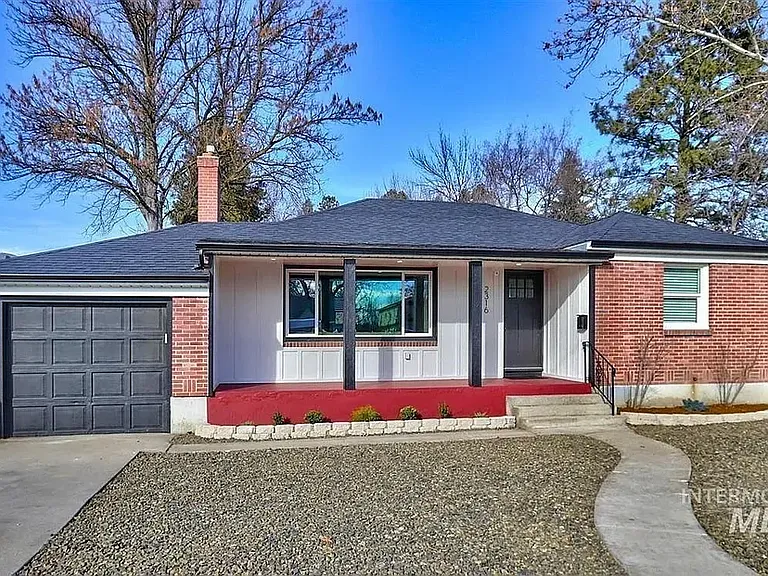 2316 W Kootenai St — Photo 1
