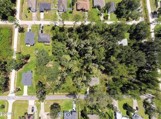 2155 8th Ave, Deland, FL 32724