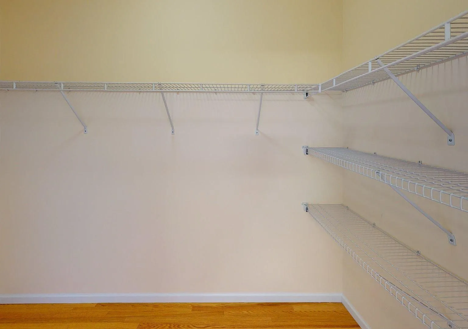 Broad Street Apartments — Photo 4